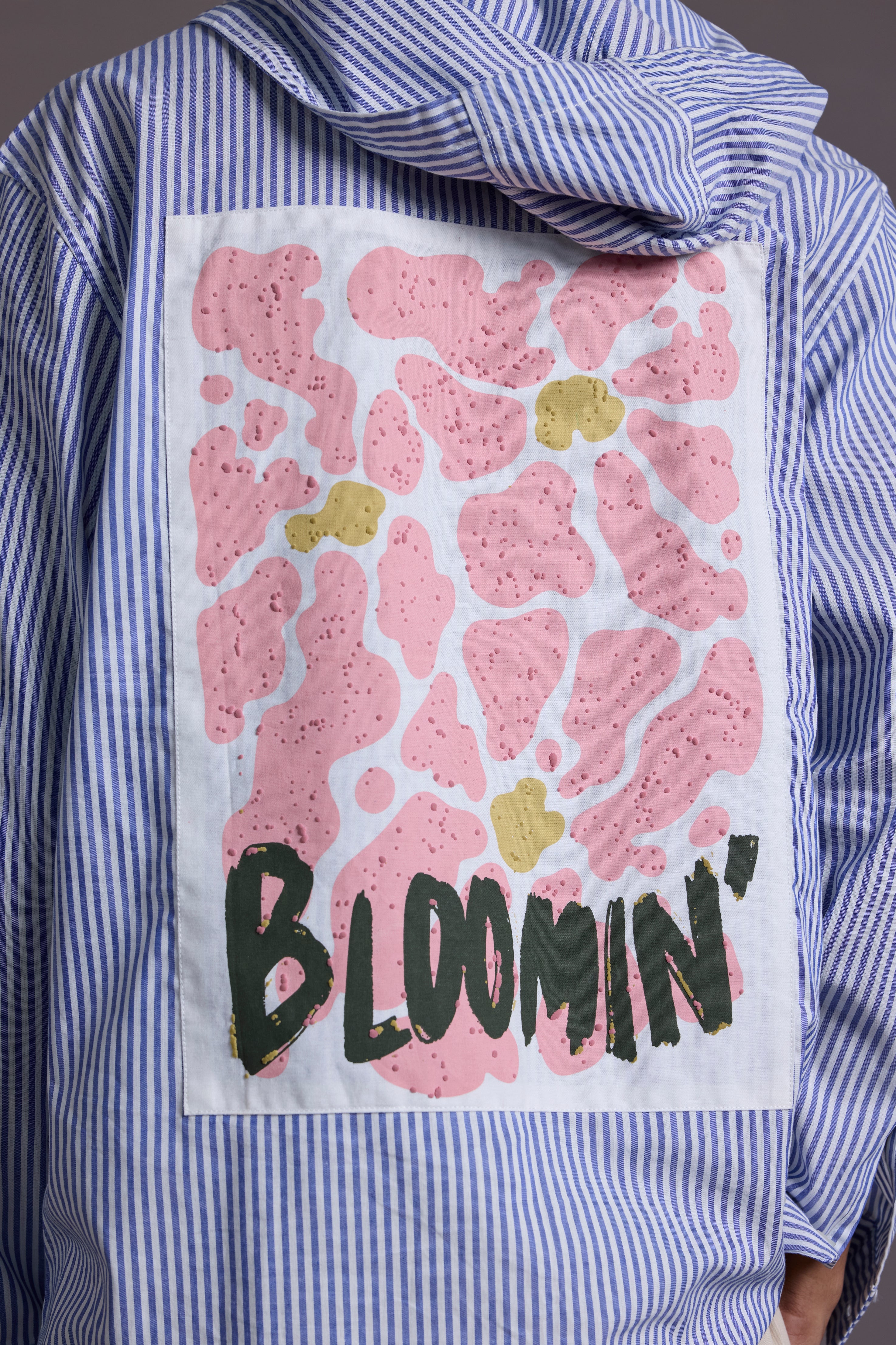 BLOOMIN' HOODIE SHIRT