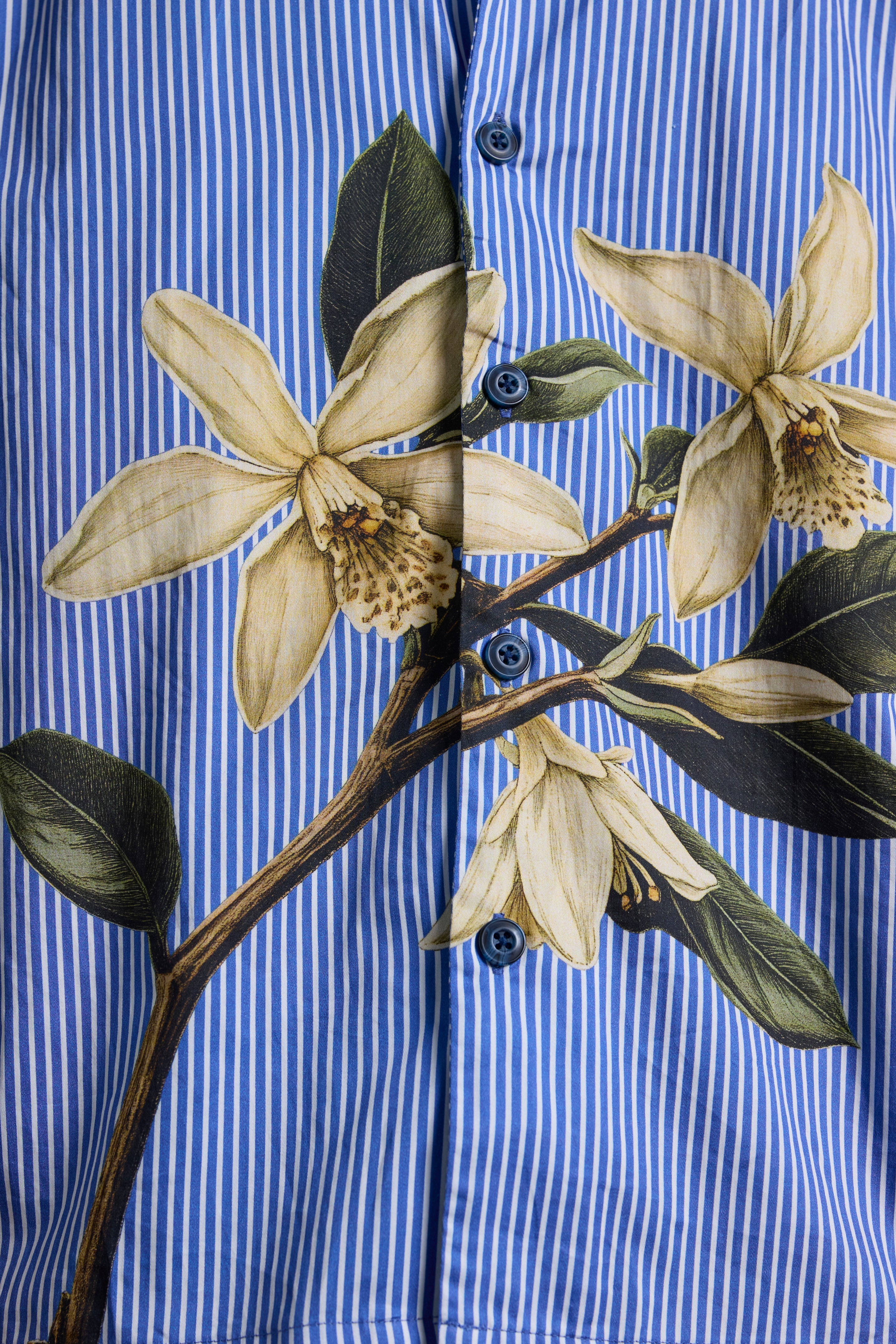 BLUE VANILLA FLORAL SHIRT