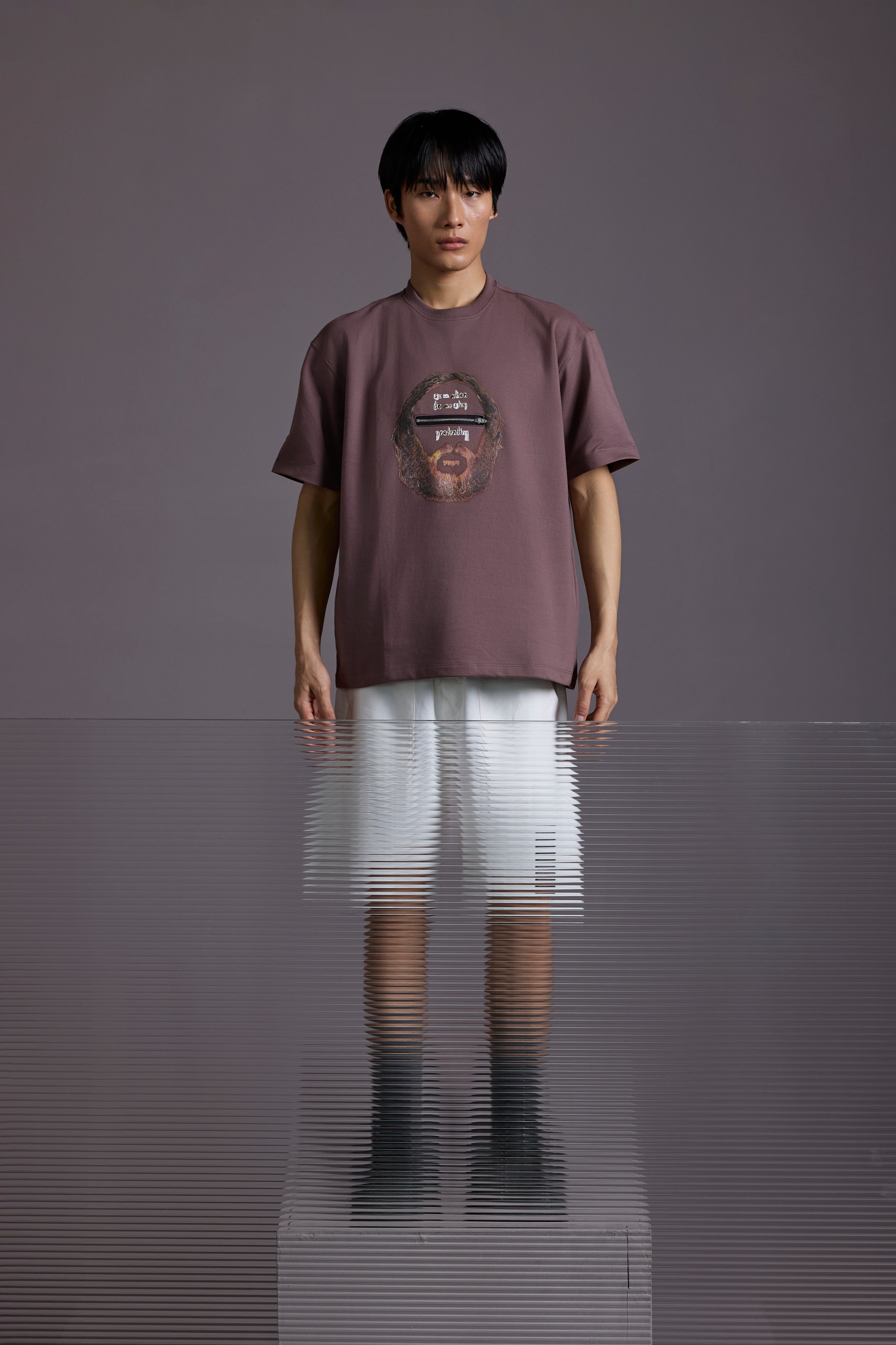 PRETENDING T-SHIRT