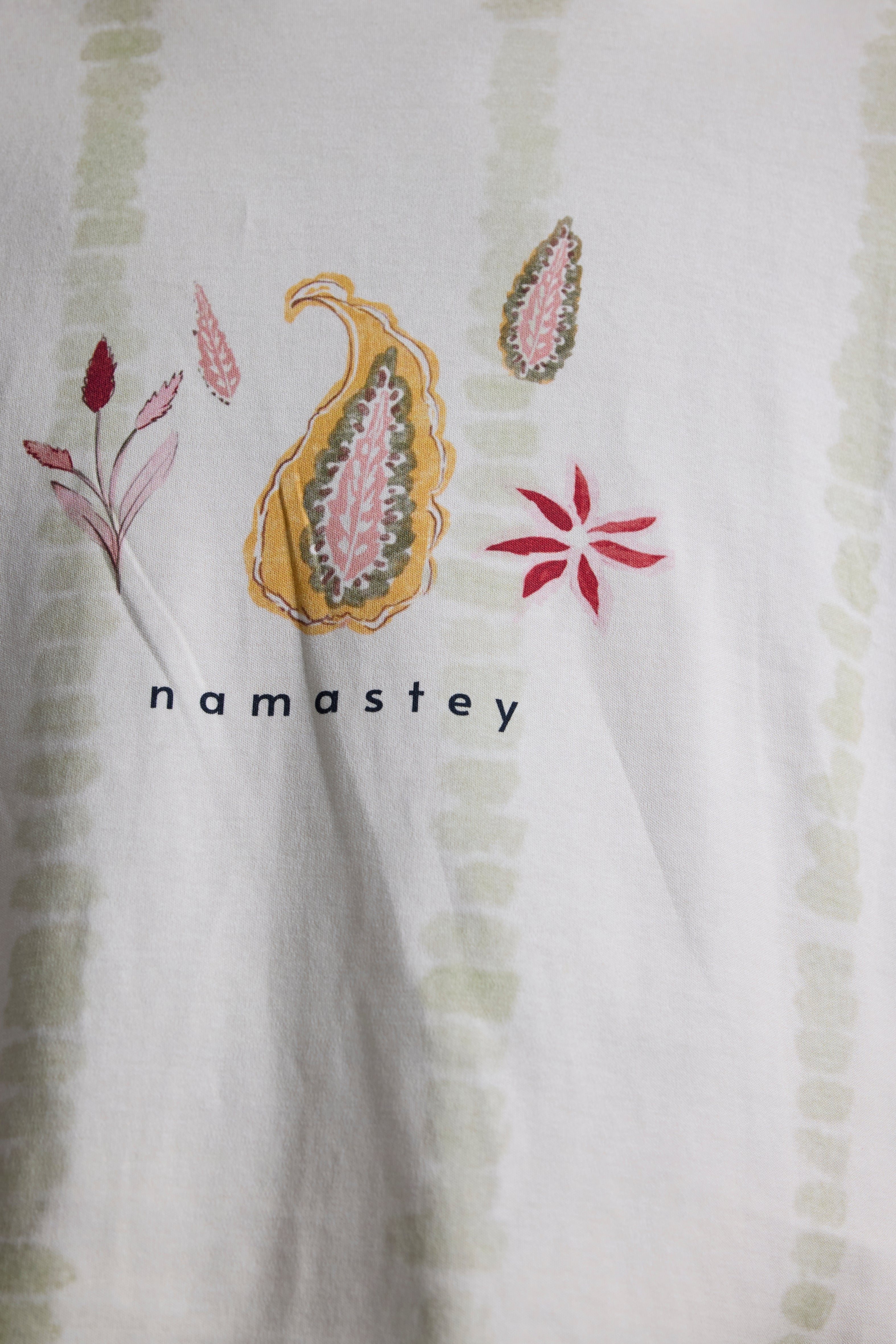 NAMASTEY INDIA T-SHIRT
